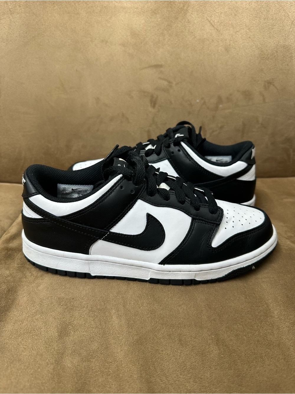 Nike dunk low retro black white lifestyle shoe size 7y youth gradeschool